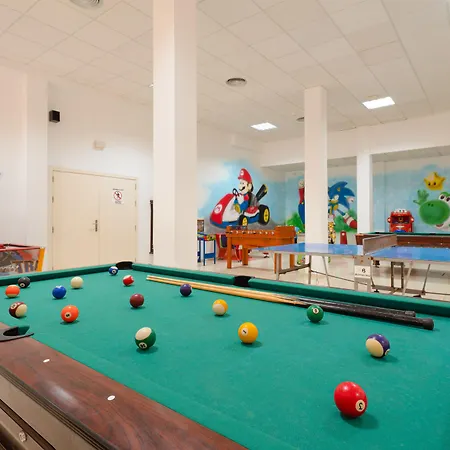 Aparthotel Galeon Playa