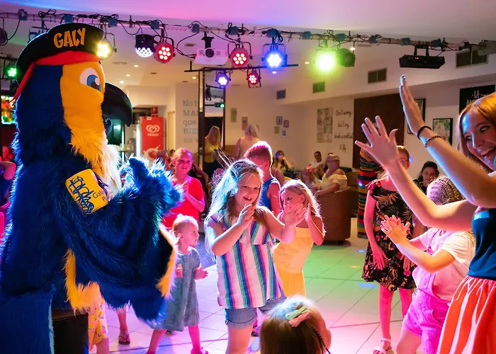 Aparthotel Galeon Playa 3*